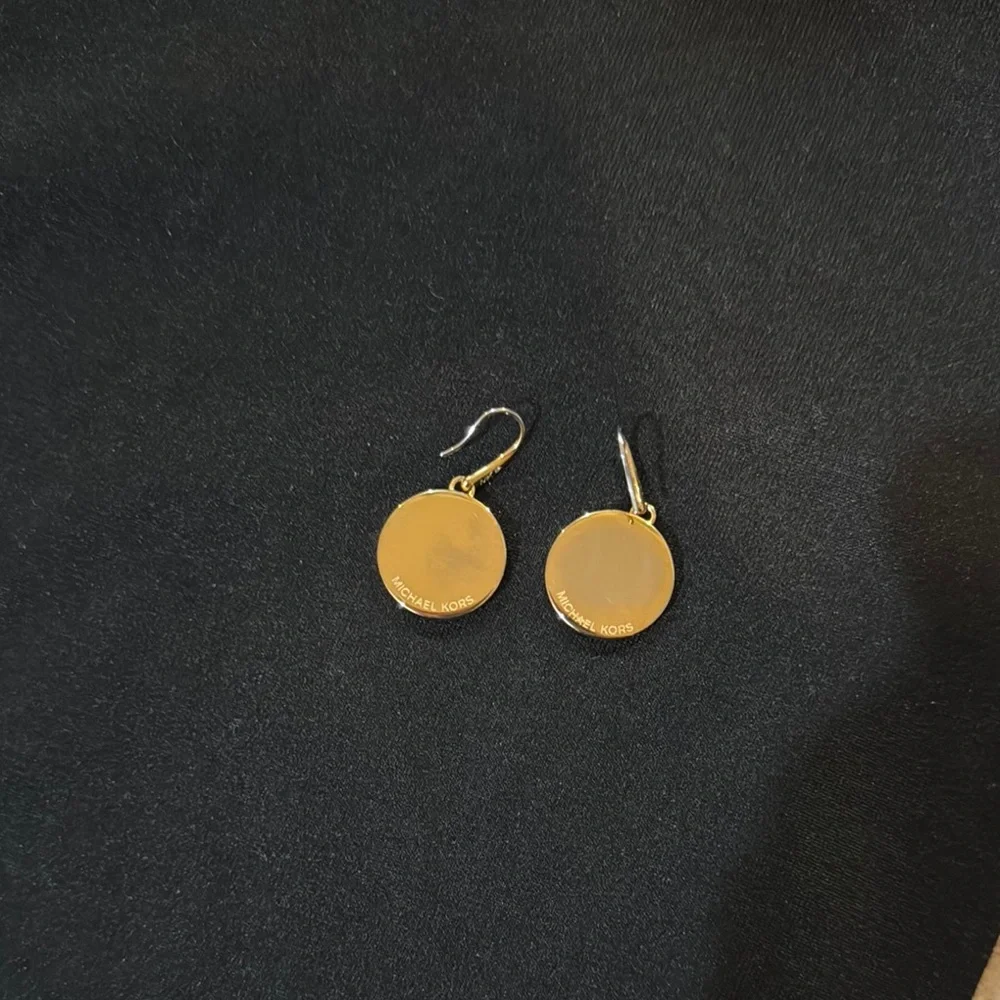 Michael Kors Elegant Gold Earrings - Picture 2 of 2